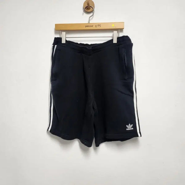 [BUNJANG] Adidas Firebird Shorts Black XL / [XL] 아디다스 파이어버드 반바지 블랙 (E75)