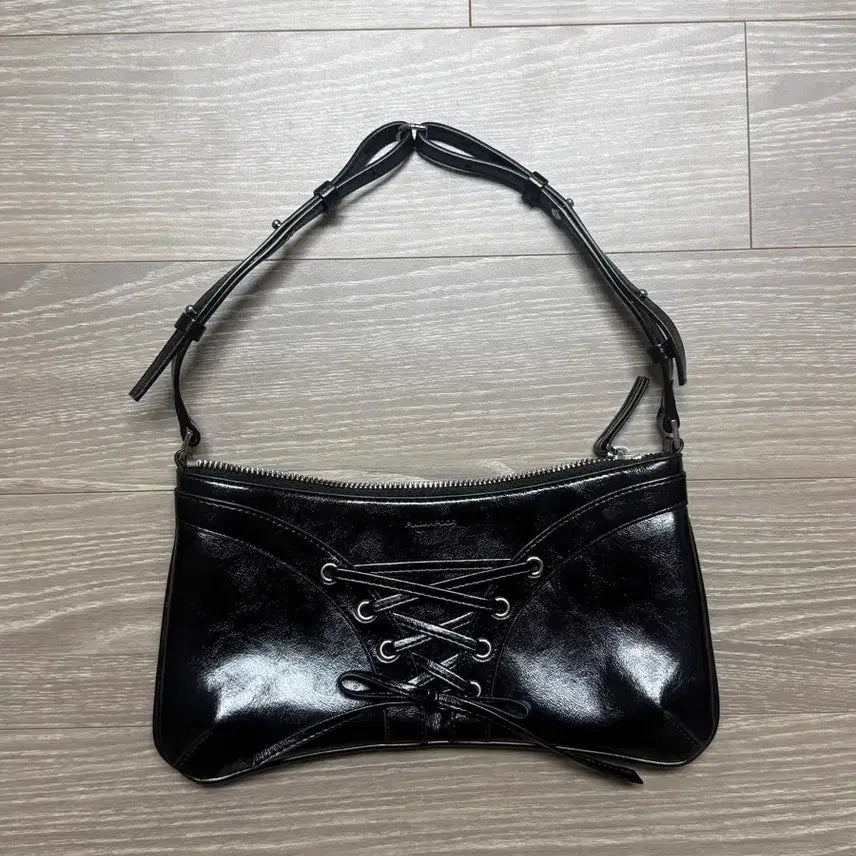 [BUNJANG] Find Kapoor Lace-Up Mini Shoulder Bag / 파인드카푸어 미니 숄더백