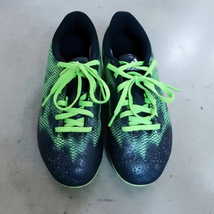 [BUNJANG] Adidas Kids Junior Football Boots Size 220 / 220 축구화 아동 키즈 주니어 축구화 220 아디다스 축구화 220