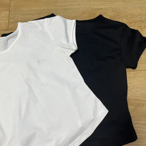 [BUNJANG] Danp Air Slim T-Shirt Set (2-Pack, Black/White, Size S) / 댄프 여성 에어 슬림 티셔츠 2개 블랙S, 화이트S 배송비 없음