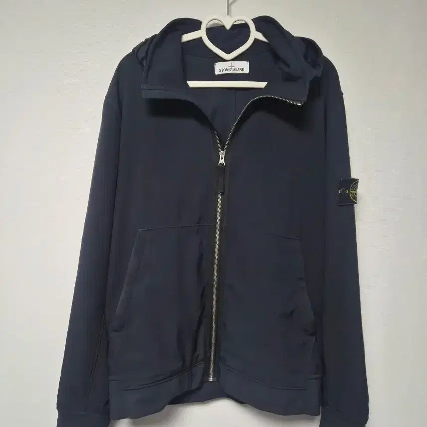 [BUNJANG] Stone Island Softshell Hooded Zip-Up Windbreaker Jacket / 스톤아일랜드 소프트쉘 후드집업 바람막이
