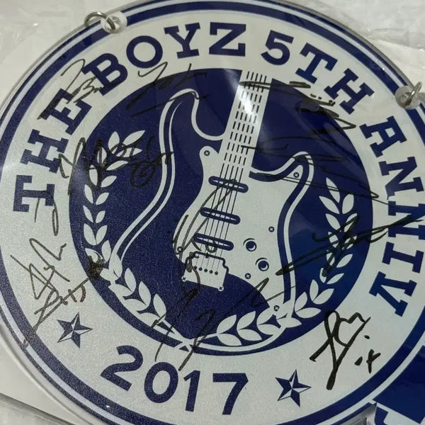 [BUNJANG] The Boyz Signed Merchandise / 더보이즈 싸인 굿즈 양도
