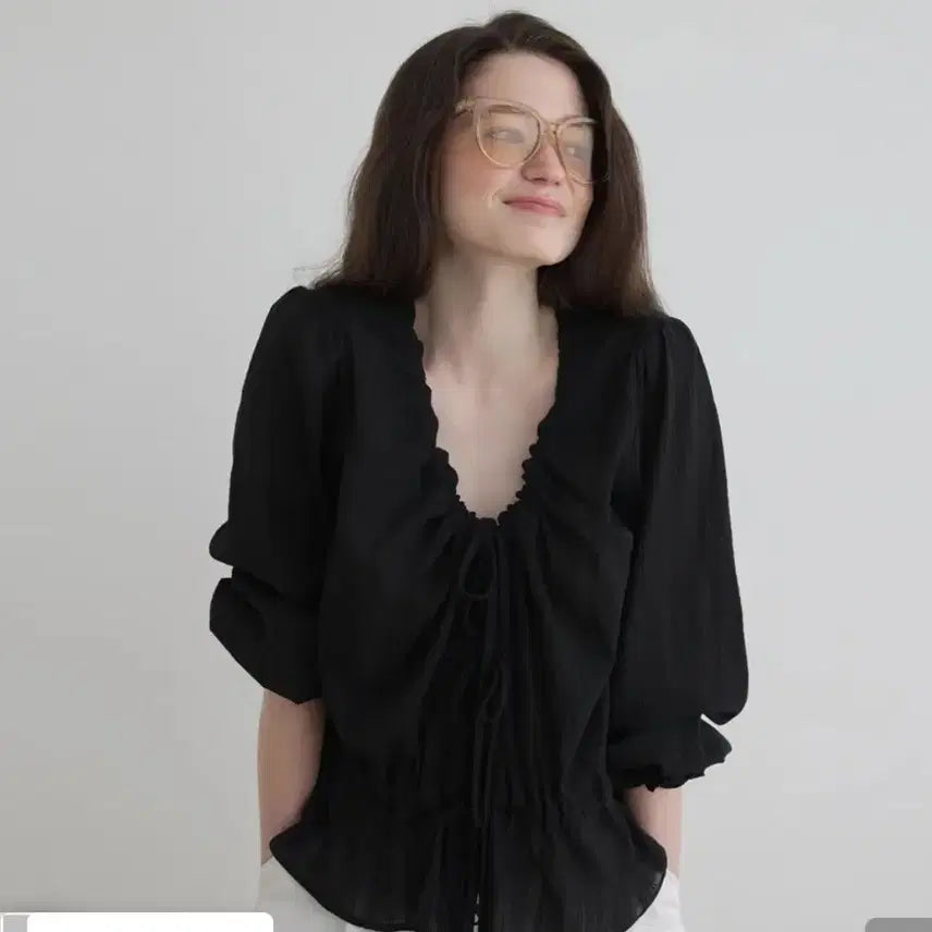 [BUNJANG] Ssemi Three Ribbon Blouse Black / 쎄미 쓰리 리본 블라우스 블랙