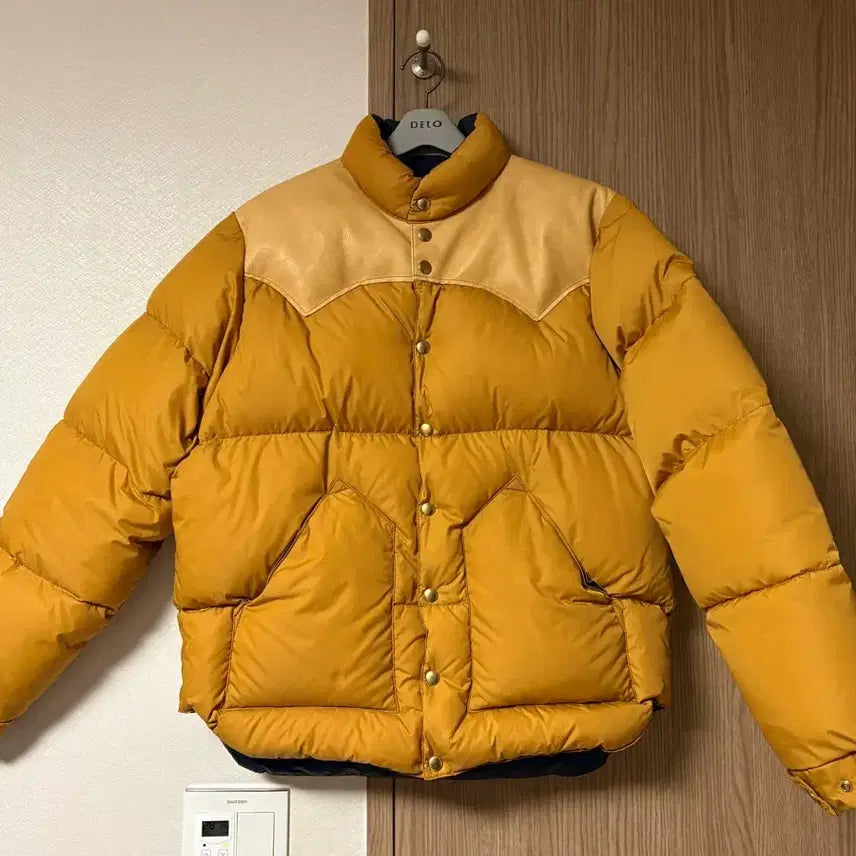 [BUNJANG] Rocky Mountain Featherbed Leather Yoke Down Jacket Size 42 / 록키마운틴 페더베드 레더 요크 다운 자켓 42사이즈