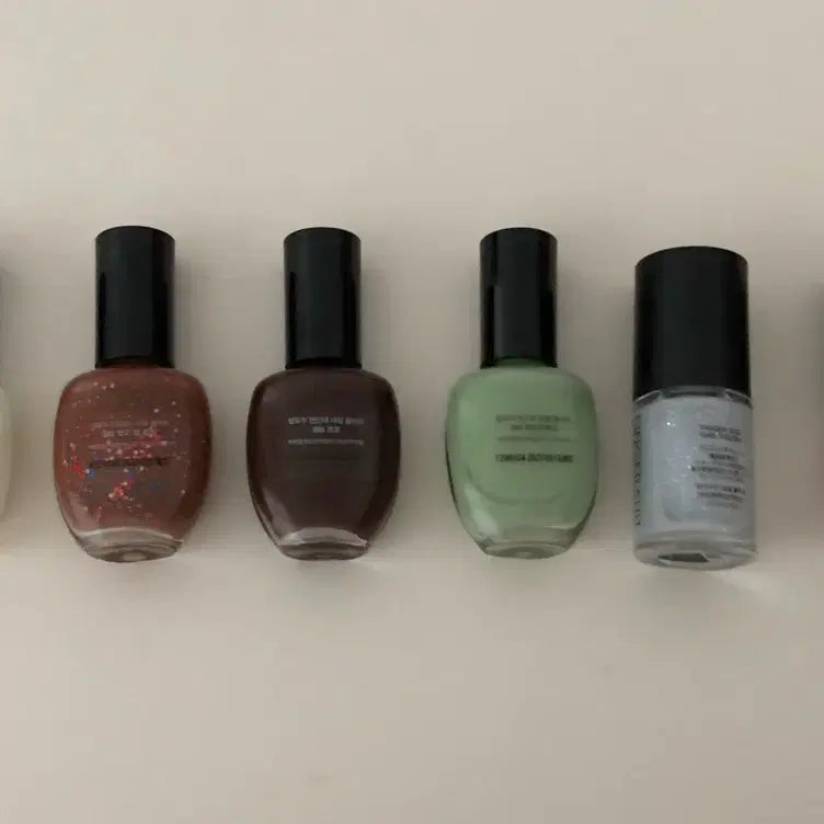 [BUNJANG] Tiptoe Finger Suit Nail Polish / 팁토우 핑거수트 매니큐어 네일