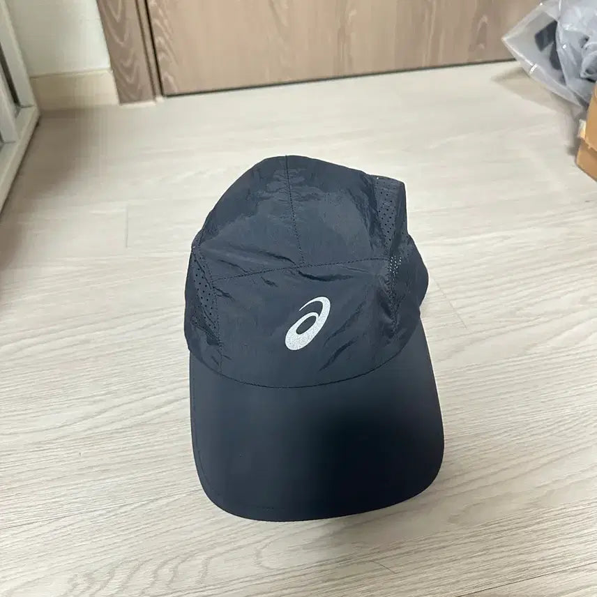 [BUNJANG] Asics Lightweight Cap Black / 아식스 라이트 웨이트 캡 블랙
