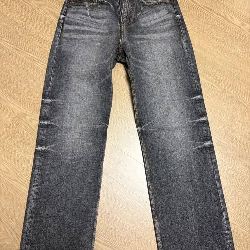 [BUNJANG] Modenaine Evil Inside Jeans / 모드나인 evil inside