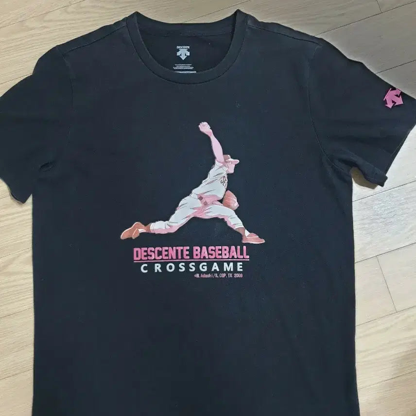 [BUNJANG] Descente Cross Game Collaboration Baseball T-Shirt Black / 데상트  크로스 게임 코라보 야구 반팔티 검정