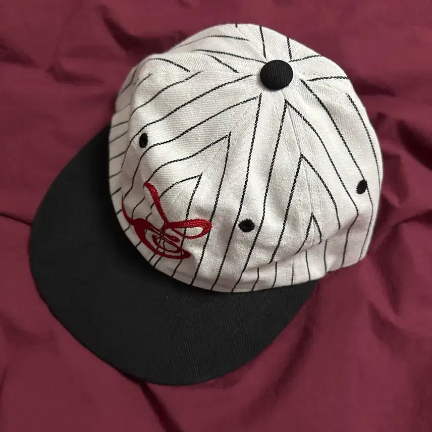 [BUNJANG] ERSCO Stripe Wave Logo Cap Black One Size / 이알에스코 스트라이프 웨이브 로고 캡 블랙 1사이즈