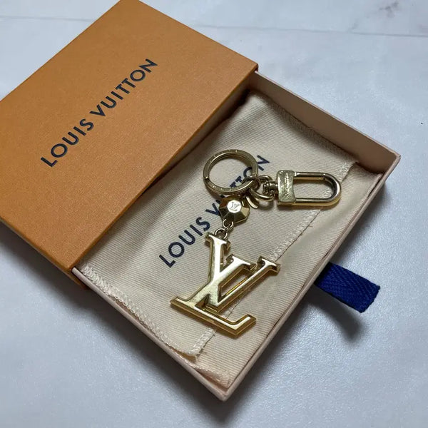 [BUNJANG] Louis Vuitton LV Facets Keyring Gold / 루이비통 LV 파셋 키링 골드