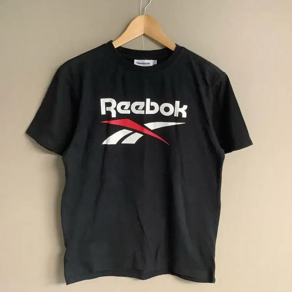 [BUNJANG] Reebok Short Sleeve T-Shirt Black Size M / 리복 반팔 티셔츠 블랙 M사이즈