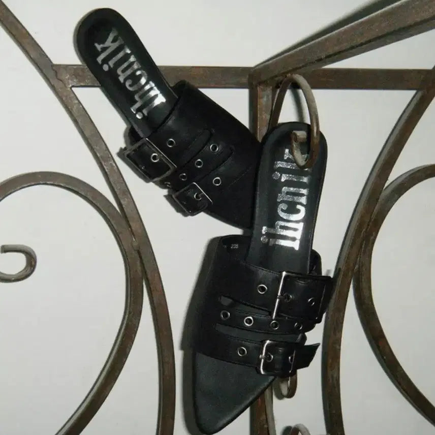 [BUNJANG] Iknik R.907 Three Belted Heels Black / 이크닉 r. 907 three belted heels / black