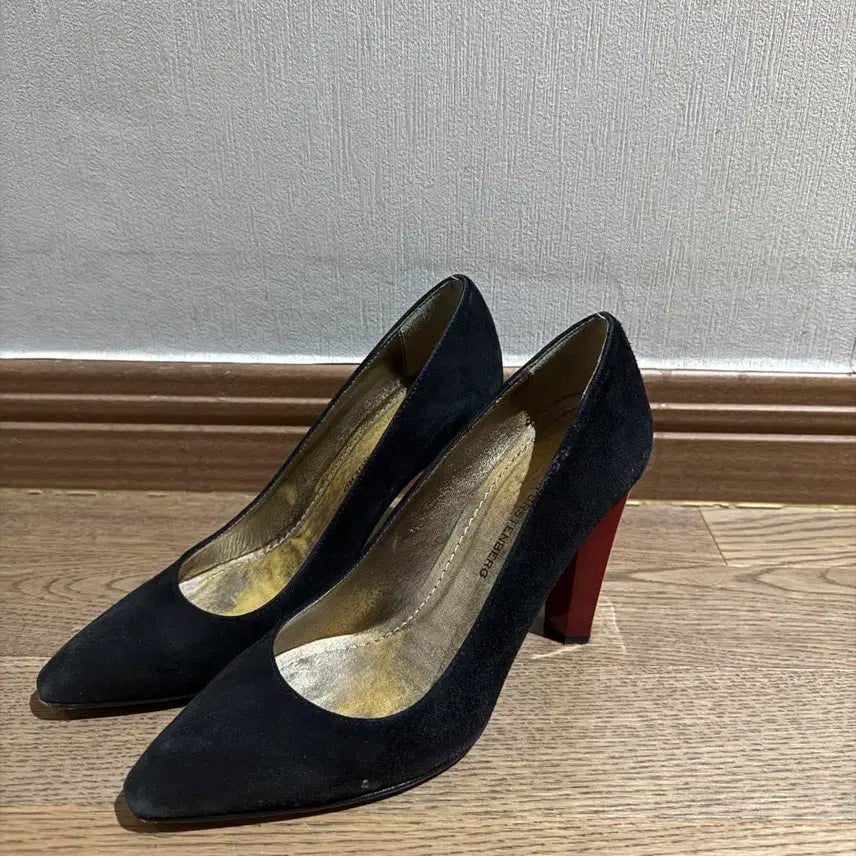 [BUNJANG] Diane von Furstenberg Black Suede Stiletto High Heel Pumps / DVF(다이앤본폰스텐버그) 여성용 구두 하이힐 스틸레토