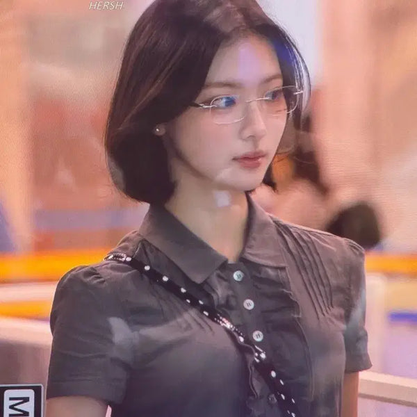 [BUNJANG] Owingss Ruffle Polo Shirt Charcoal / (텍O) 오픈YY 러플 폴로 셔츠 차콜 오픈와이와이