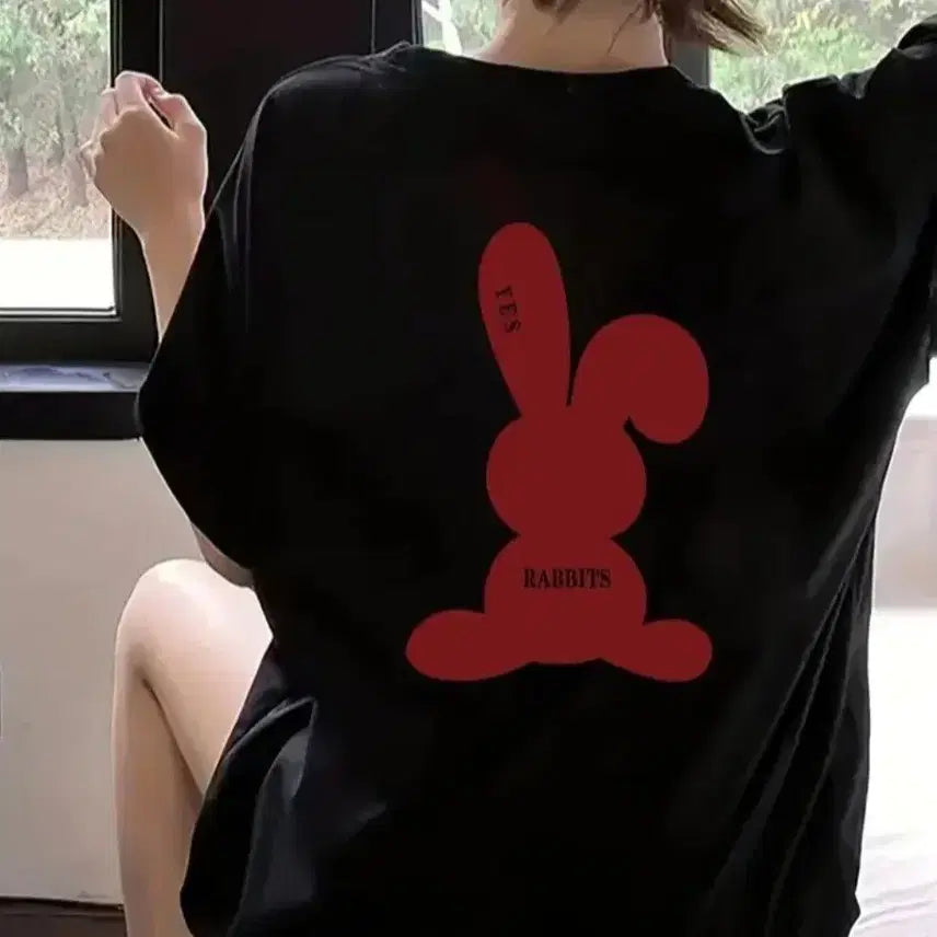 [BUNJANG] Black Rabbit Print Short Sleeve T-Shirt / 새상품 블랙 토끼 프린팅 반팔 티셔츠