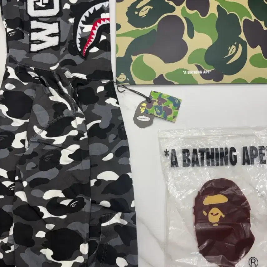 [BUNJANG] BAPE City Camo Shark Hoodie Full Set / 새상품)베이프 시티카모 샤크후드 풀구성