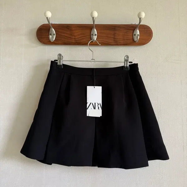 [BUNJANG] Zara Pleated Mini Skirt / [택달린 새상품] Zara 자라 플리츠 미니 스커트