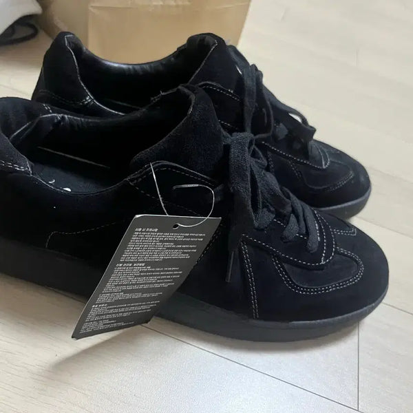 [BUNJANG] Sixfit Black Suede Sneakers / 식스핏 블랙 스웨이드 스니커즈