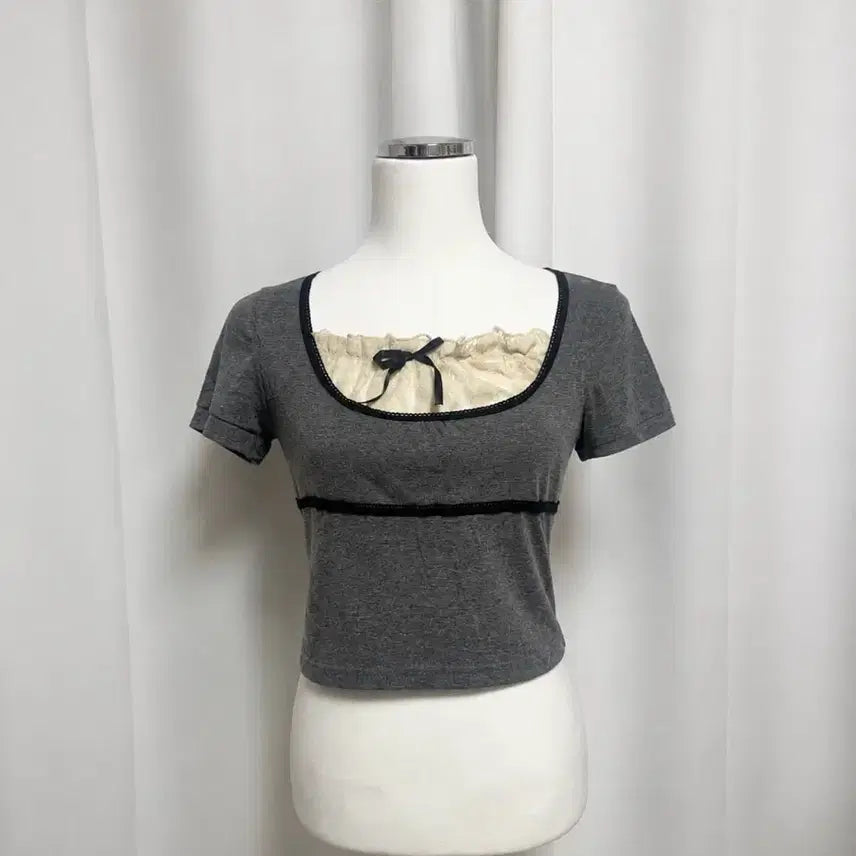 [BUNJANG] Gray Frill Ribbon Short Sleeve Top / 그레이 프릴 리본 탑