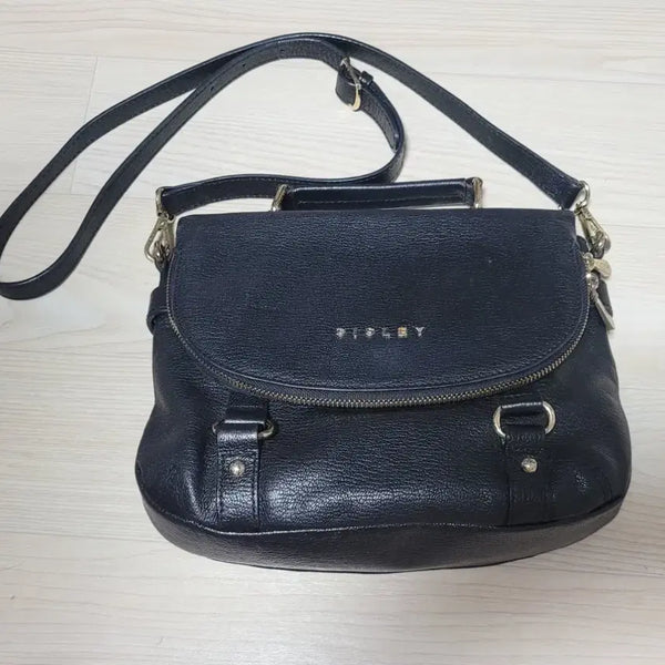 [BUNJANG] Sisley Cowhide Leather Black Shoulder/Cross Bag / 시슬리 소가죽 블랙 숄더/ 크로스백