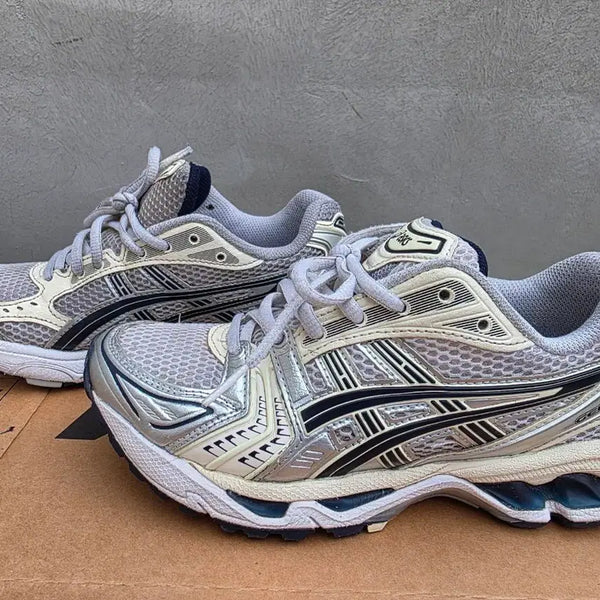 [BUNJANG] Asics Gel-Kayano 14 Silver Running Shoes / 정품 아식스 젤카야노 14 227.5 실버 러닝화