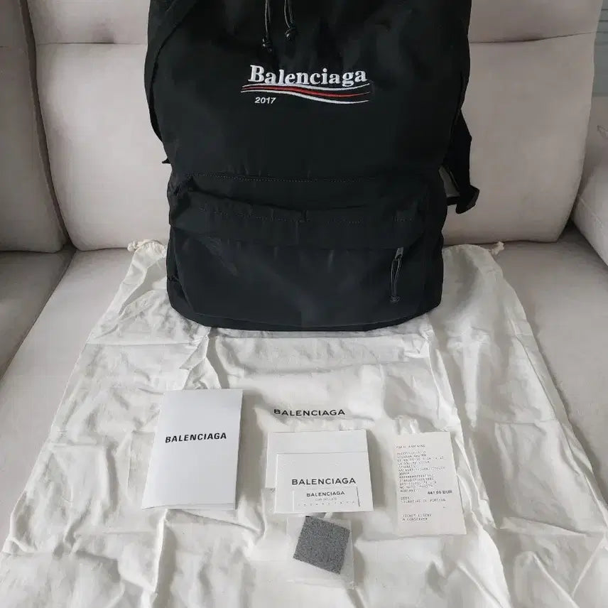 [BUNJANG] Balenciaga 2017 Logo Backpack Black / 발렌시아가 2017 로고 백팩 블랙