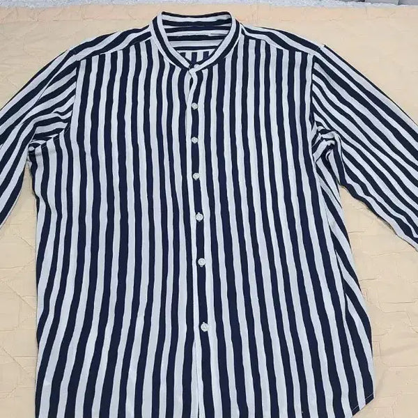 [BUNJANG] Ziozia Navy Stripe Mandarin Collar Lightweight Shirt / 지오지아  네이비 스트라이프 차이나카라 얇은 셔츠