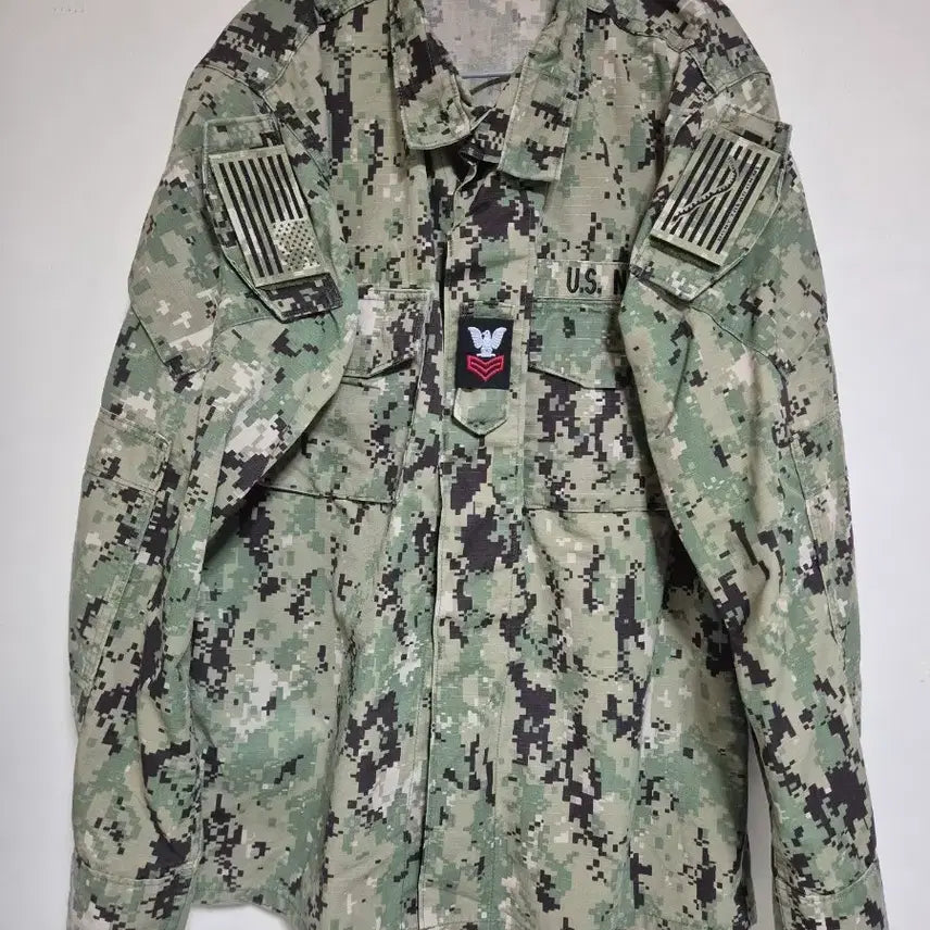 [BUNJANG] US Navy NWU III AOR2 Uniform Top (Medium Long) with Full Patches / 미 해군 NWU III AOR2 군복 상의 풀패치 미디움 롱