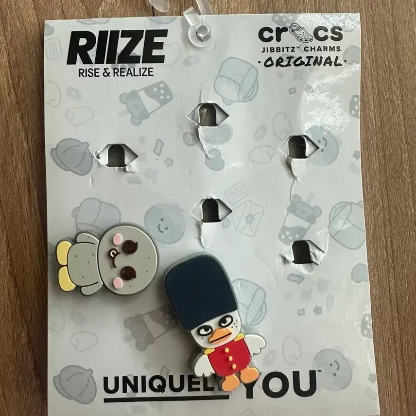 [BUNJANG] Crocs Rise Jibbitz Charms / 크록스 라이즈 자비츠 똘병 / 송용돌이 은석 소희