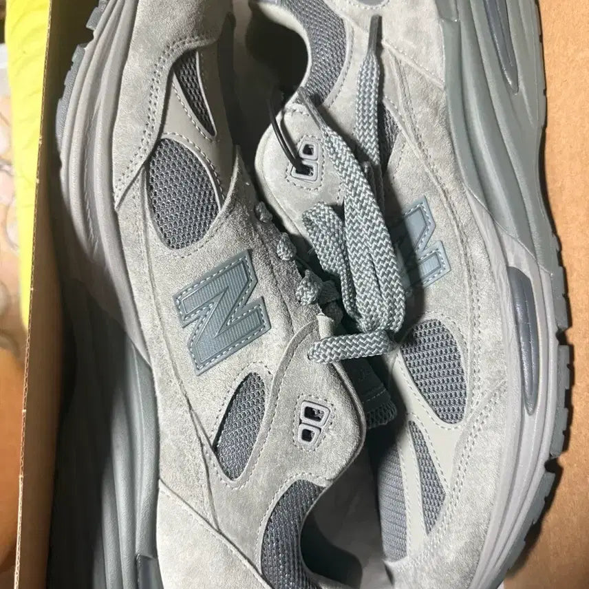 [BUNJANG] thisisneverthat x New Balance 991 Grey Suede Mesh Sneakers (Size 290) / 디스이즈네버댓 x 뉴발란스 991 290