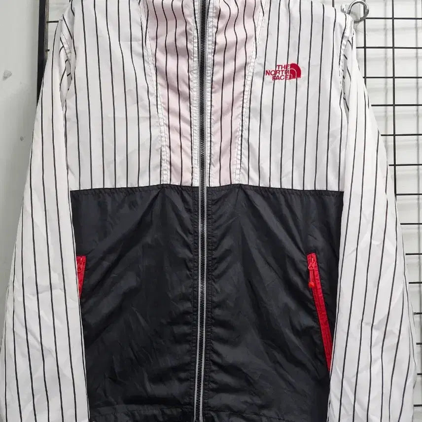 [BUNJANG] The North Face Compact 2 Windbreaker Jacket (Size 95M) / 95M 노스페이스 컴팩트2. 바람막이 자켓.