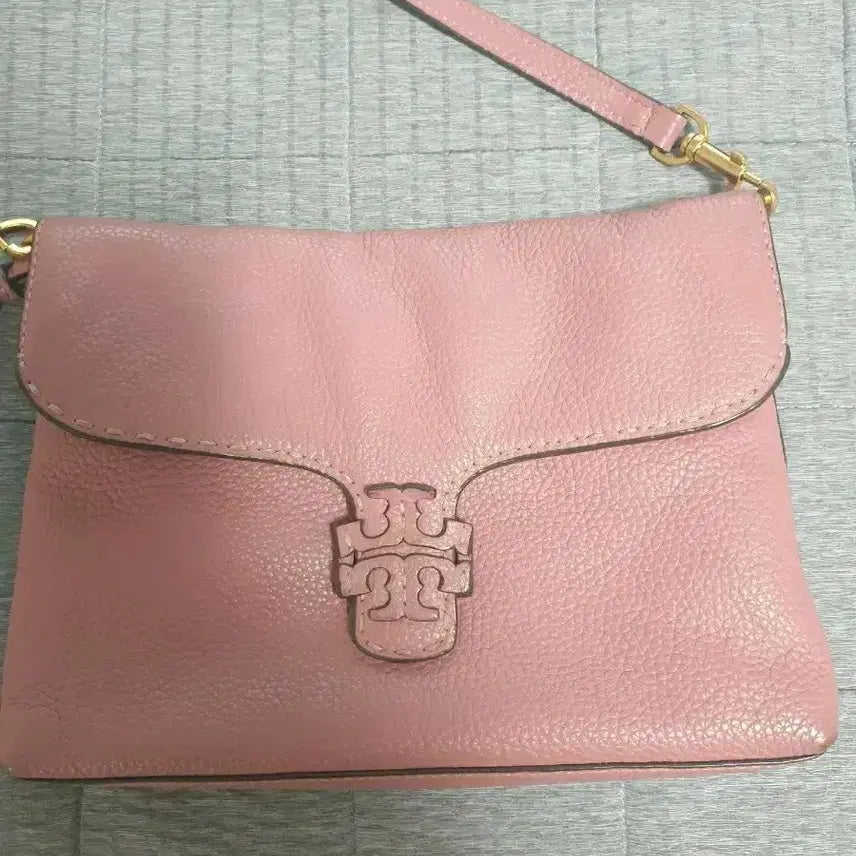 [BUNJANG] Tory Burch Pink Leather Crossbody Bag / 토리버치 크로스가방 이쁜핑크