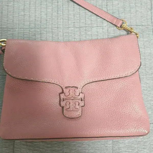 [BUNJANG] Tory Burch Pink Leather Crossbody Bag / 토리버치 크로스가방 이쁜핑크