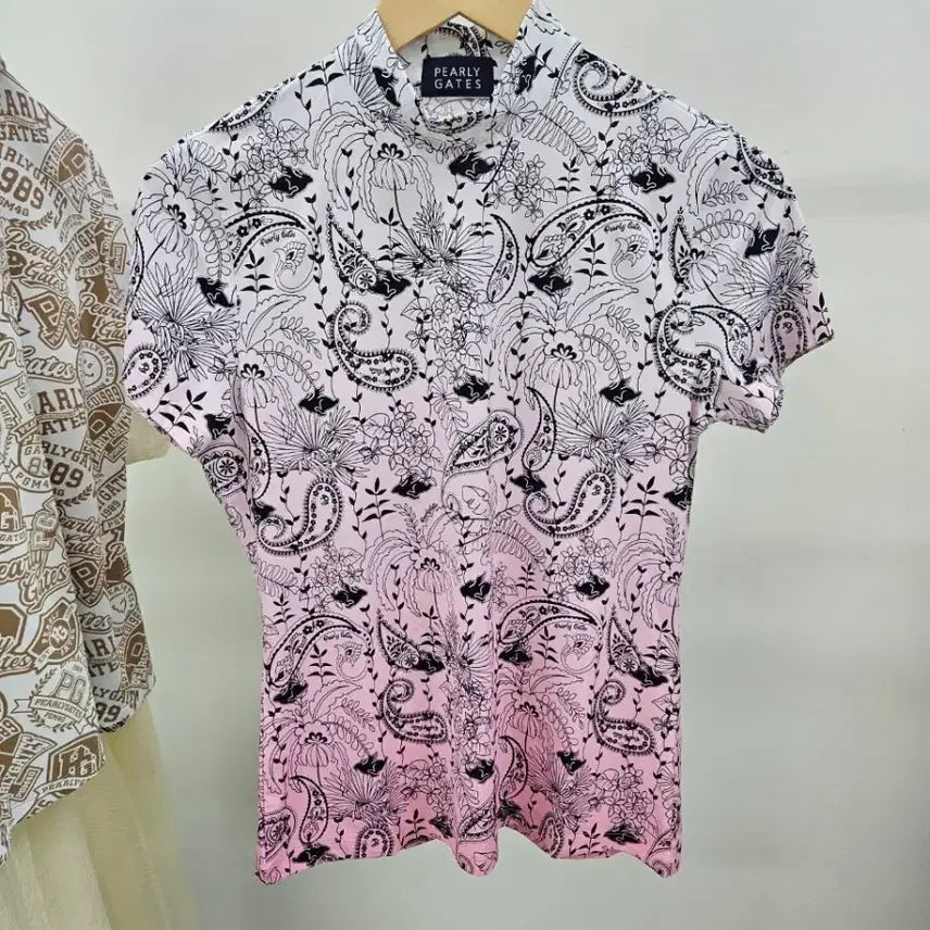 [BUNJANG] PG Paisley High Neck Cooling T-Shirt / (@땡처리)PG 페이즐리 냉감 하이넥 티셔츠