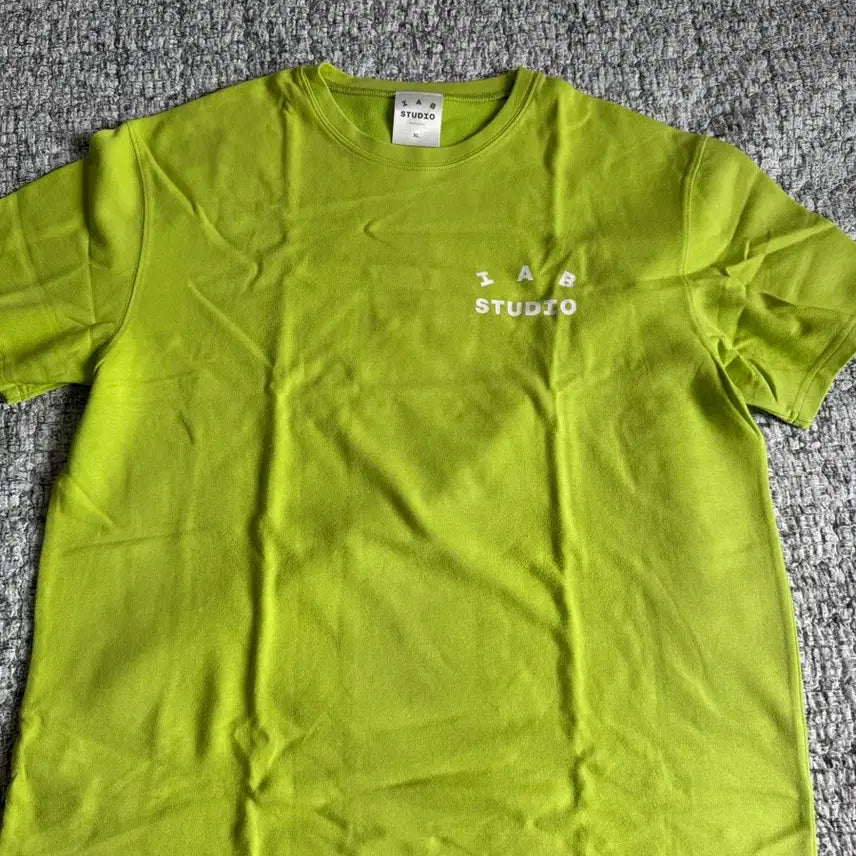 [BUNJANG] IAB Studio Lime Short Sleeve T-Shirt / IAB 스튜디오 반팔티 라임