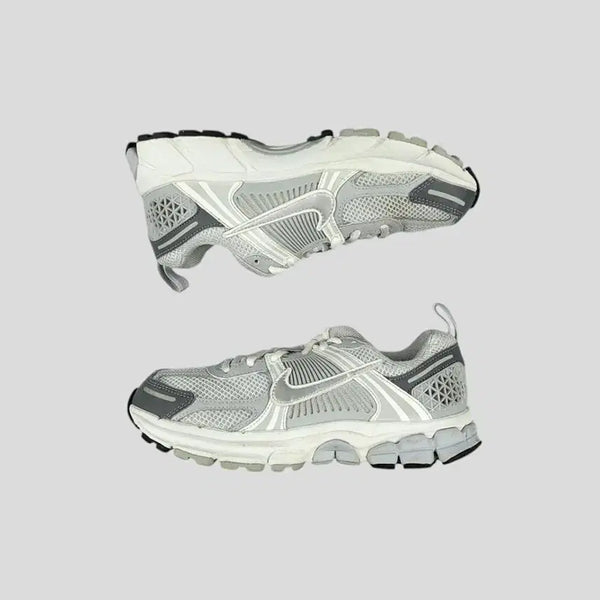 [BUNJANG] Nike Zoom Vomero 5 HP6998-002 Sneakers / 나이키 화이트 줌 보메로 5 HP6998-002 스니커즈 운동화 신발 230