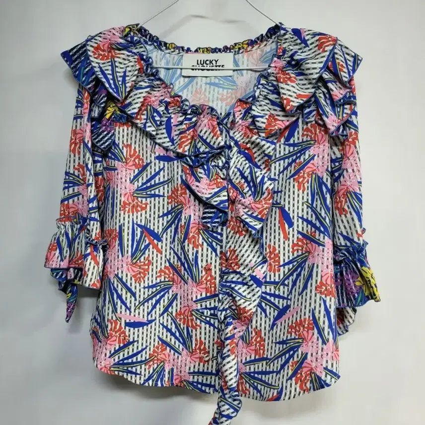 [BUNJANG] Lucky Chouette Frill Blouse / 럭키슈에뜨 프릴 블라우스 36 (49-56)
