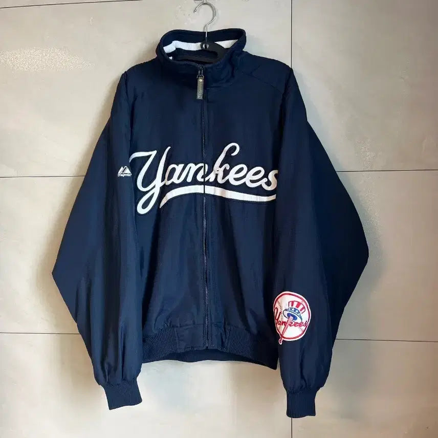 [BUNJANG] Majestic New York Yankees Owen Autographed Dugout Jacket / 마제스틱 뉴욕양키스 오왼 덕아웃 자켓 [M]
