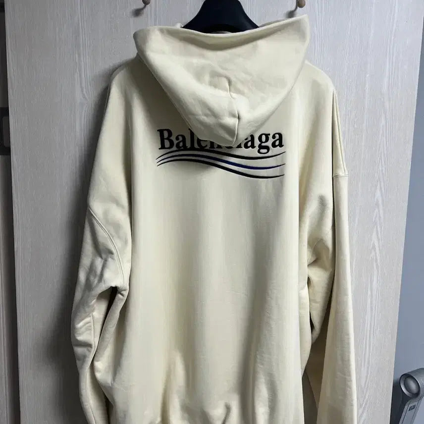 [BUNJANG] Balenciaga Wave Logo Embroidered Hoodie / [택채새상품,국내매장판] 발렌시아가 웨이브로고 자수 후드