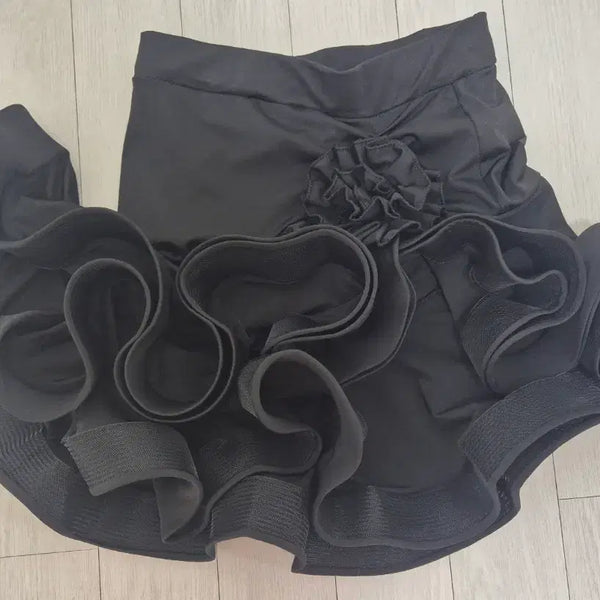 [BUNJANG] Black Floral Dance Skirt / 댄스치마(새옷)
