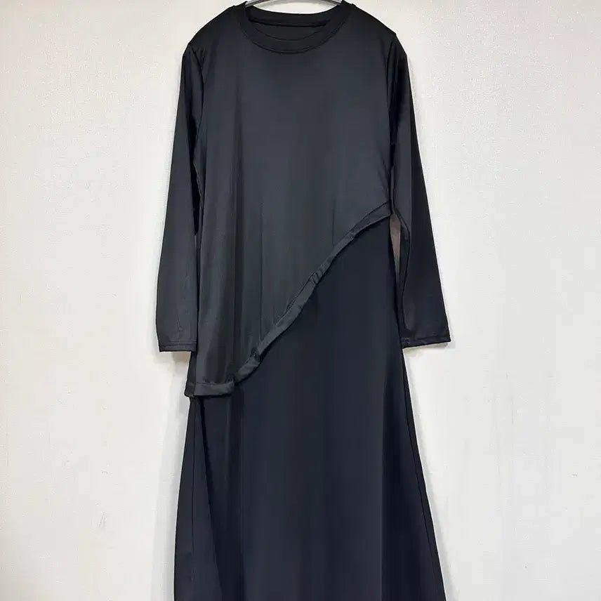 [BUNJANG] Simple Black Long Dress (Size 66-77) / 심플 블랙 원피스 66~77