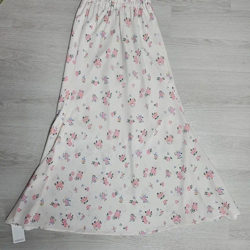 [BUNJANG] Spring & Summer Flower Pattern Long Skirt / [새상품] 봄&여름 플라워 롱 스커트_55반까지