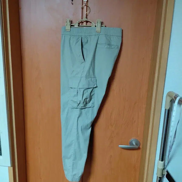 [BUNJANG] Khaki Cargo Pants / 카키색 카고 바지