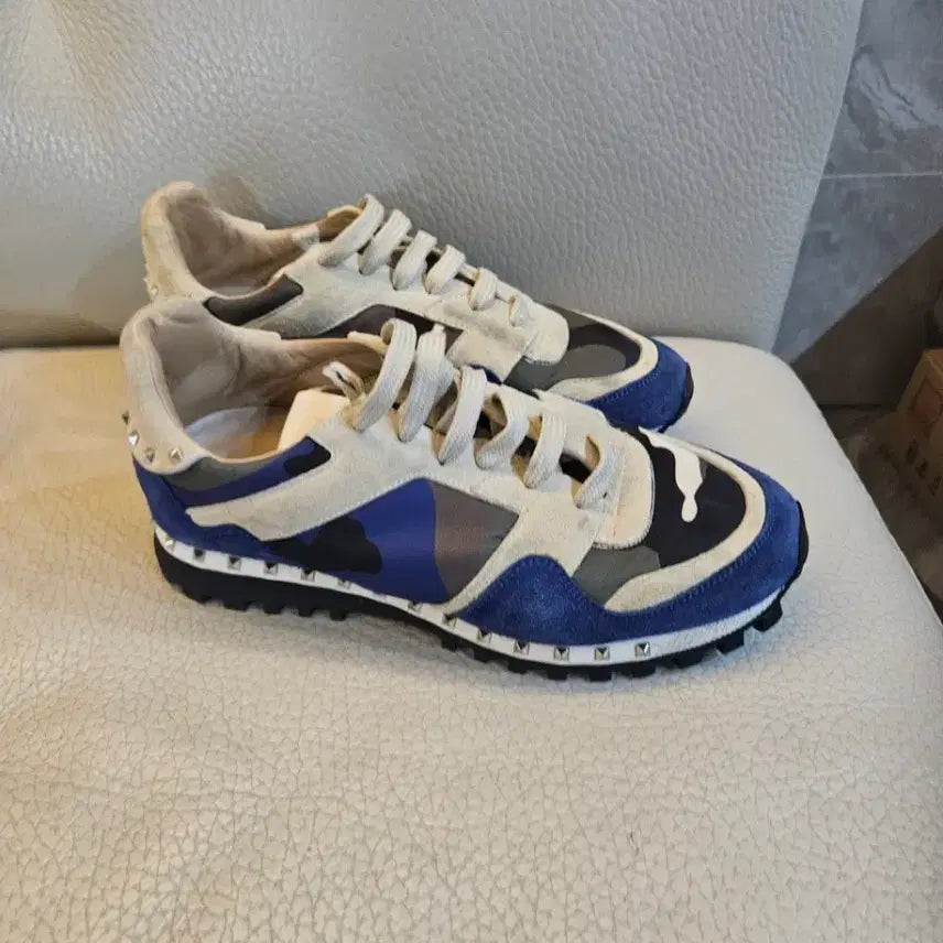 [BUNJANG] Valentino Sneakers Size 40 / 발렌티노 스니커즈 40