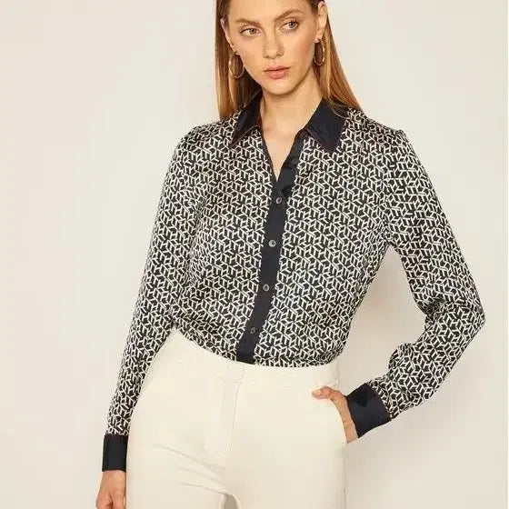 [BUNJANG] Tommy Hilfiger Logo Blouse Shirt / (EUR34) 한섬 타미힐피거 로고 블라우스 셔츠55반-66반정도 택포