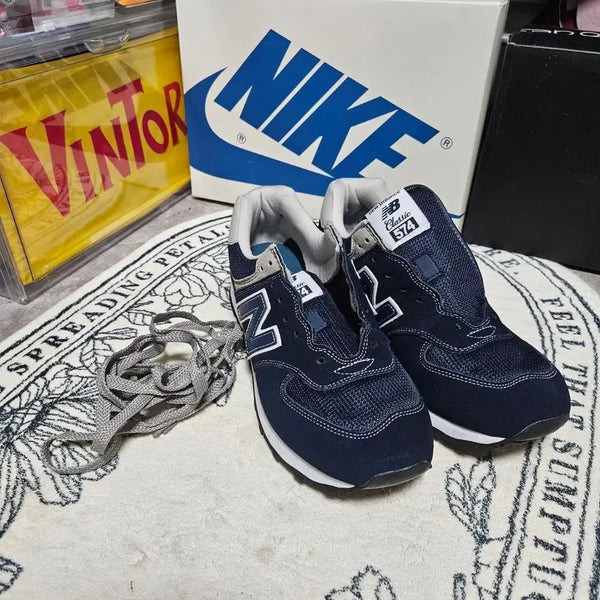 [BUNJANG] New Balance 574 Classic Navy 275 / 뉴발란스 574 클래식 네이비 275