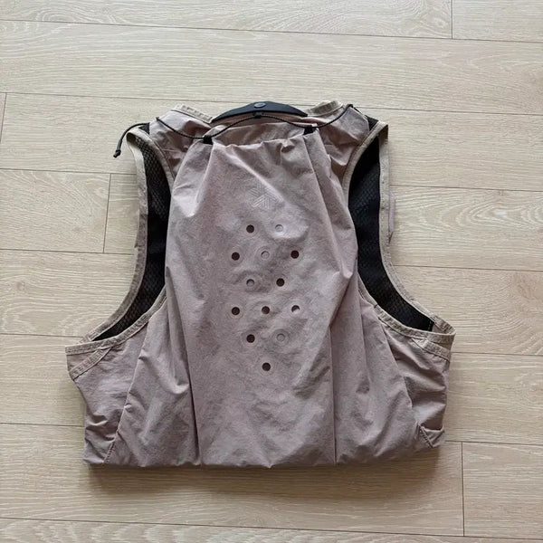 [BUNJANG] Goldwin Trail Vest / 골드윈0 트레일 베스트