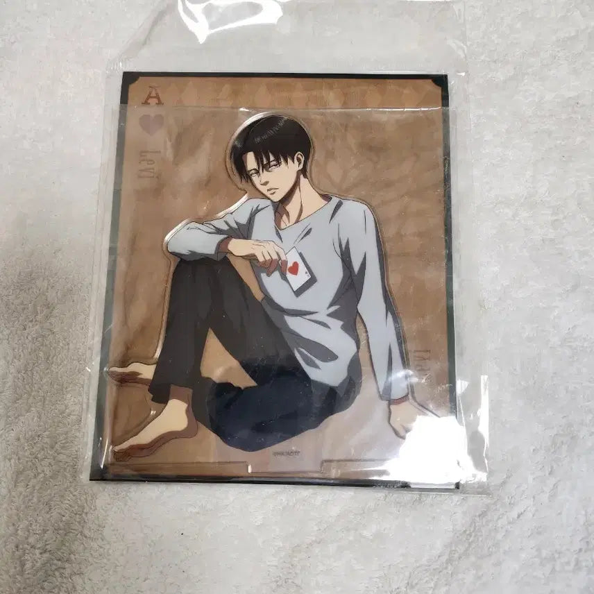 [BUNJANG] Attack on Titan Levi Acrylic Stand & FromPreca Card / 진격의 거인 진격거 리바이 프럼트 카드 아크릴 스탠드 리바이 아크릴