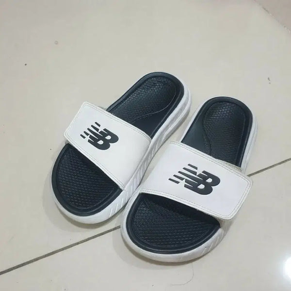 [BUNJANG] New Balance Indoor Slippers Size 220 / 뉴발란스 슬리퍼 220
