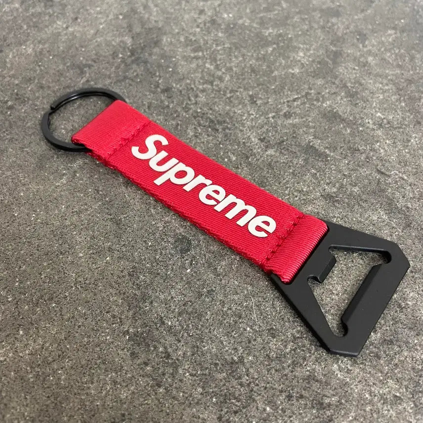 [BUNJANG] Supreme Opener Keychain Red / (OS) 슈프림 오프너 레드 키체인 키홀더 키링 열쇠고리